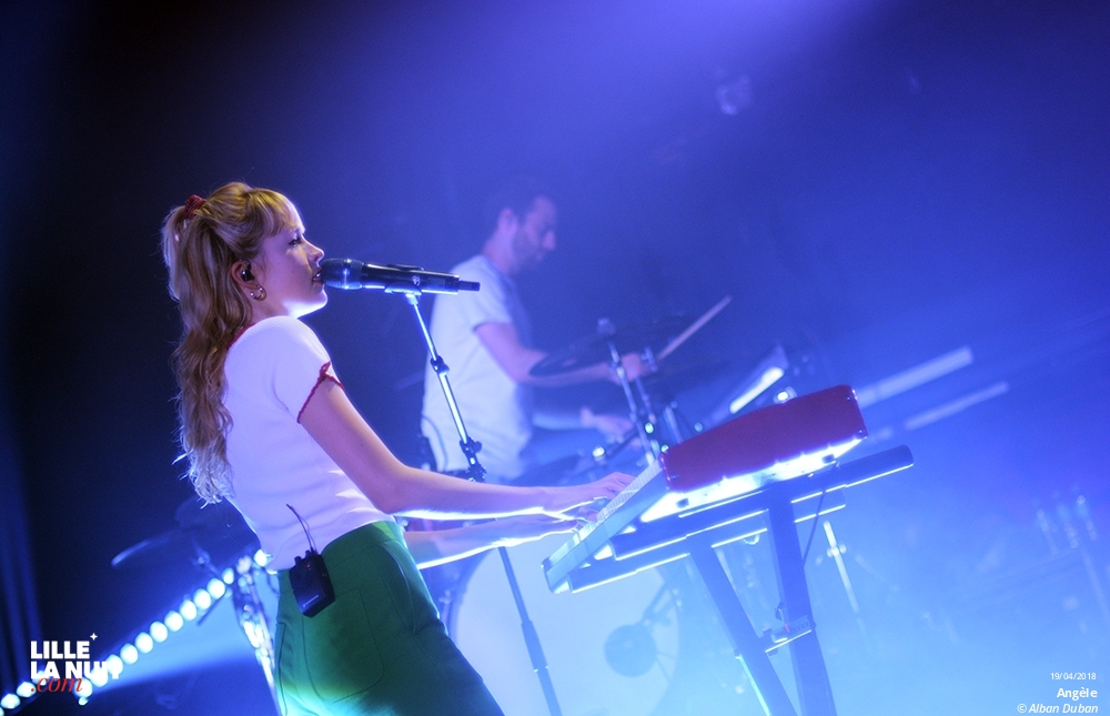 Angèle + Juicy au Splendid en live - photo n°12