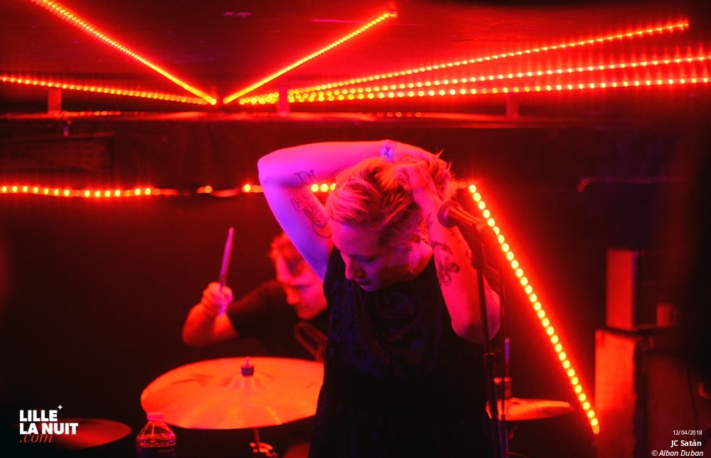 JC Satàn à la Cave aux Poètes en live - photo n°12