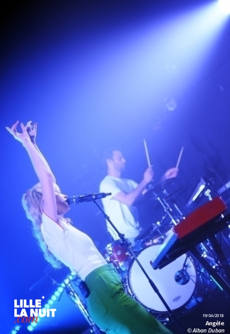 Angèle + Juicy au Splendid en live - photo n°14