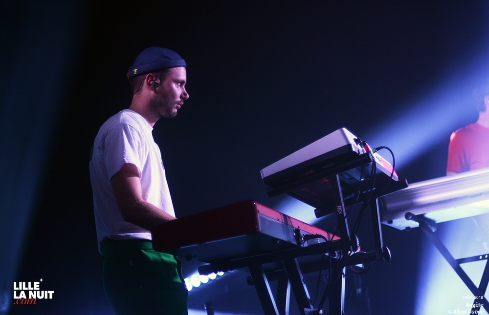 Angèle + Juicy au Splendid en live - photo n°13