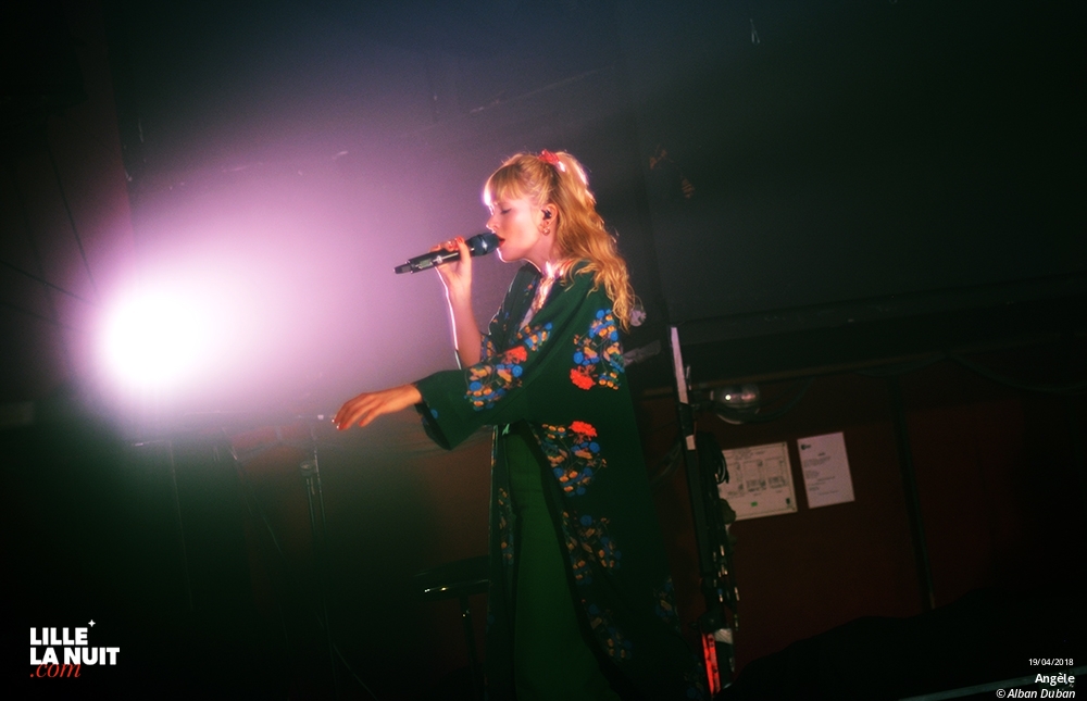 Angèle + Juicy au Splendid en live - photo n°8