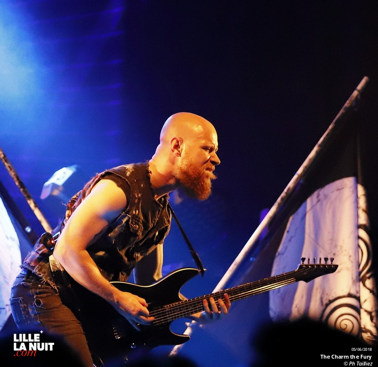 Arch Enemy + The Charm the Fury à l&rsquo;Aéronef en live - photo n°8