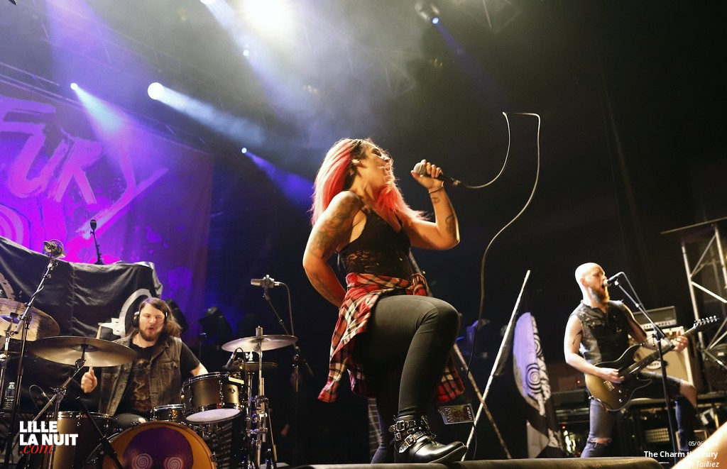 Arch Enemy + The Charm the Fury à l&rsquo;Aéronef en live - photo n°14
