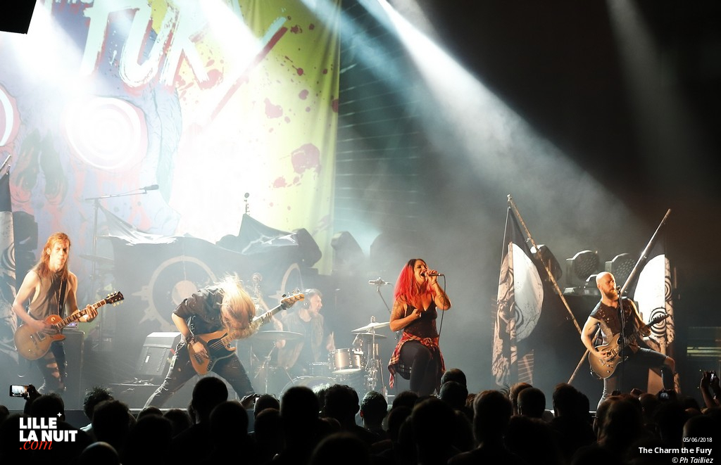 Arch Enemy + The Charm the Fury à l&rsquo;Aéronef en live - photo n°5