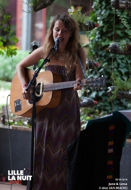 Strawberry Fest : Holy Wave + Ulrika Spacek + Wild Racoon + June & Lena à la Ferme d’en Haut en live - photo n°9