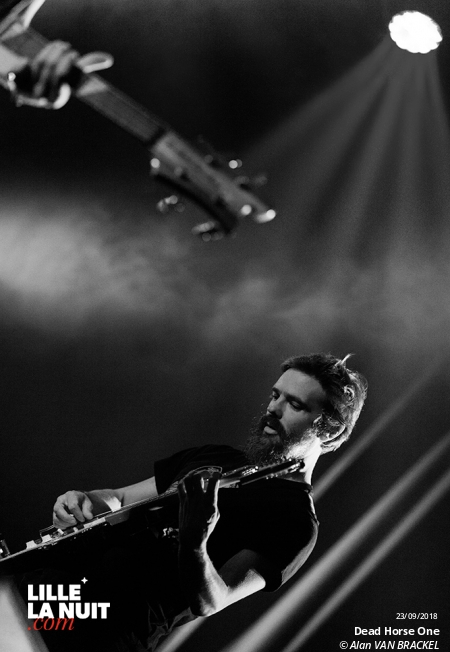 The Brian Jonestown Massacre + Dead Horse One à l’Aéronef de Lille en live - photo n°7