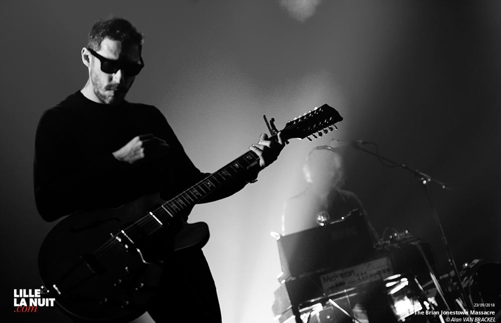 The Brian Jonestown Massacre + Dead Horse One à l’Aéronef de Lille en live - photo n°24