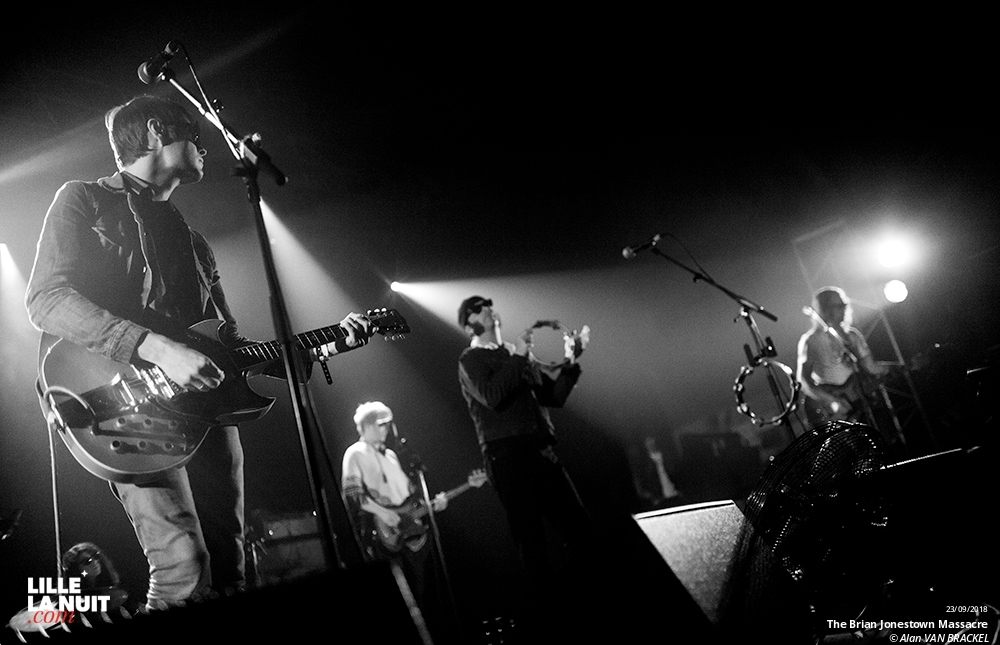 The Brian Jonestown Massacre + Dead Horse One à l’Aéronef de Lille en live - photo n°7