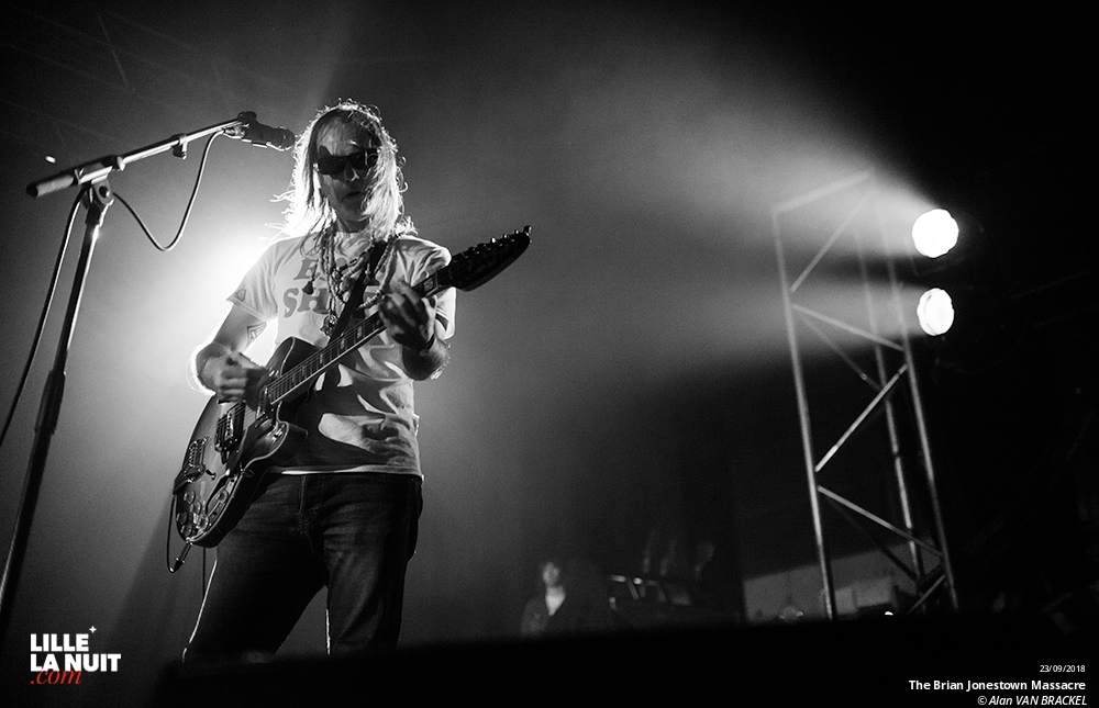 The Brian Jonestown Massacre + Dead Horse One à l’Aéronef de Lille en live - photo n°5