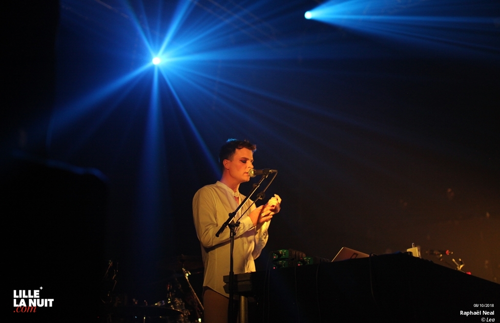 Anna Calvi + Raphaël Neal au Splendid en live - photo n°3