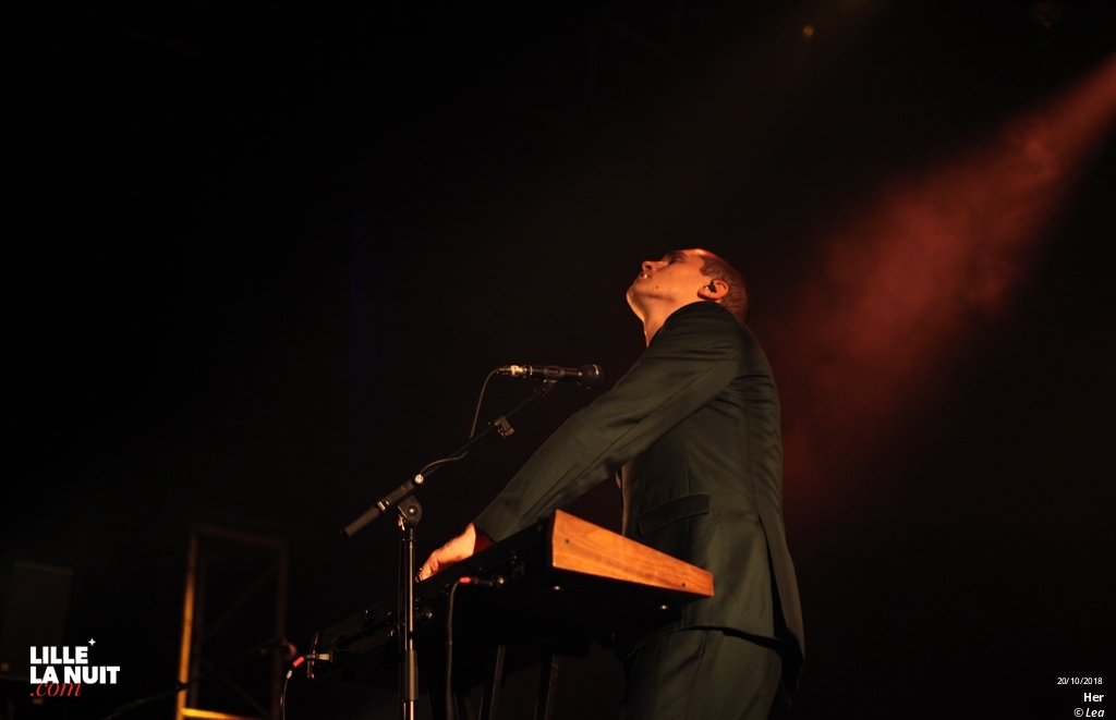 Her + Owlle à l’Aéronef en live - photo n°9