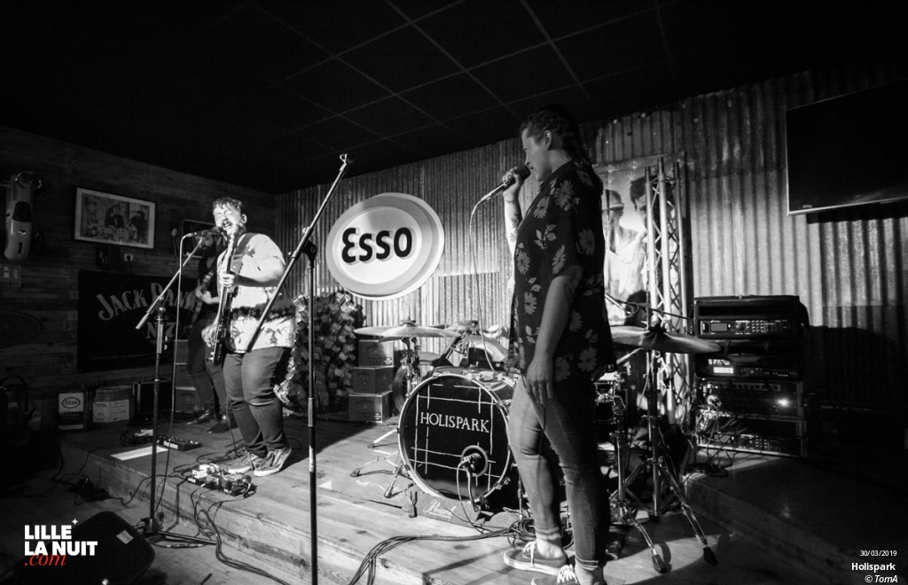 Holispark + District 7 à l’American Bar 76 à Auchel en live - photo n°19