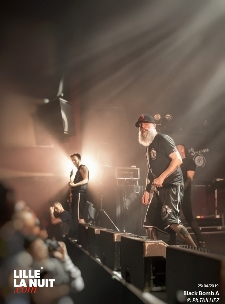 AqME + Black Bomb A + Unswabbed au Splendid en live - photo n°2