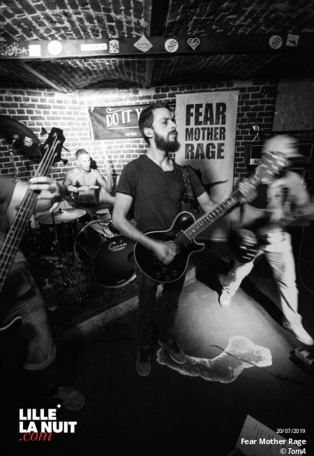 Fear Mother Rage + Dear Liars + Hawthorn au Do It Yourself en live - photo n°8