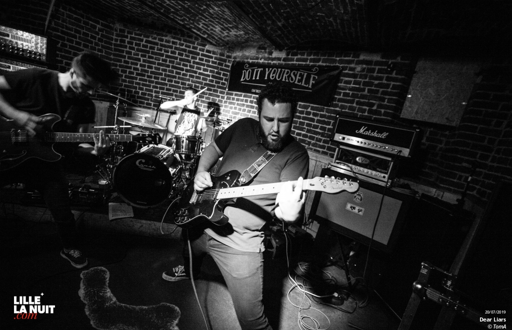 Fear Mother Rage + Dear Liars + Hawthorn au Do It Yourself en live - photo n°2