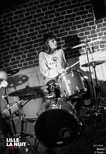 Genn + The Curves au Do It Yourself en live - photo n°7