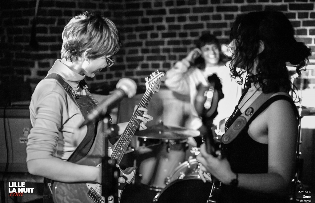 Genn + The Curves au Do It Yourself en live - photo n°15