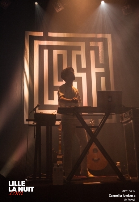 Camelia Jordana + Molto Morbidi au Grand Mix en live - photo n°6