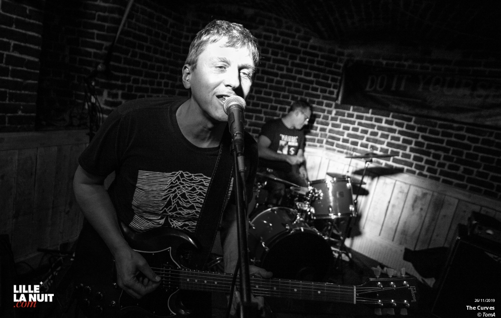 Genn + The Curves au Do It Yourself en live - photo n°1