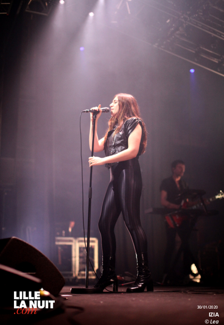 Izïa + Lee-Ann Curren à l’Aéronef en live - photo n°9