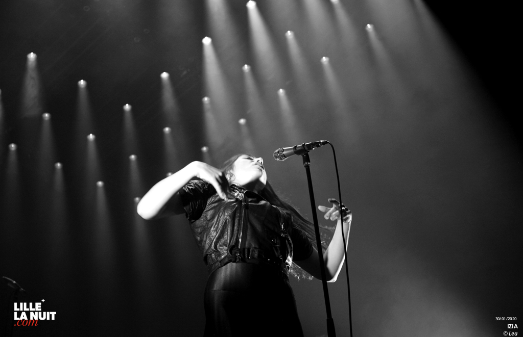 Izïa + Lee-Ann Curren à l’Aéronef en live - photo n°4