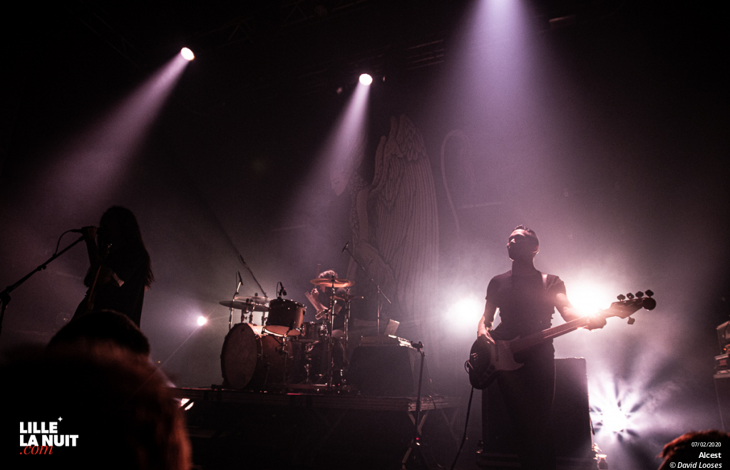 Alcest + Birds In Row + Kælan Mikla au Grand Mix en live - photo n°1