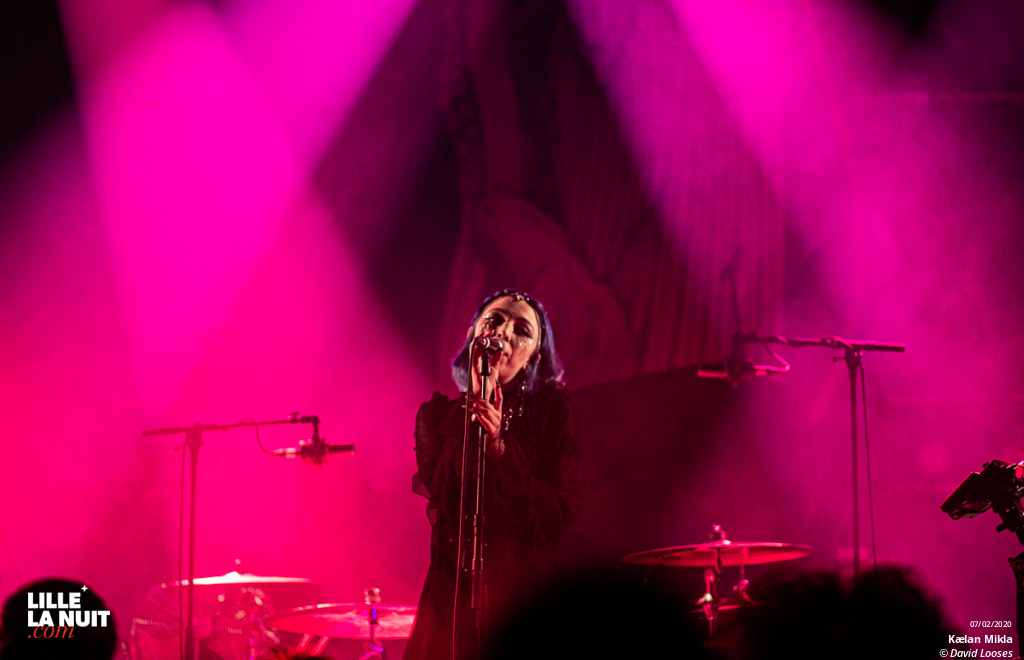 Alcest + Birds In Row + Kælan Mikla au Grand Mix en live - photo n°2