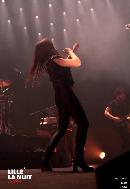 Izïa + Lee-Ann Curren à l’Aéronef en live - photo n°12
