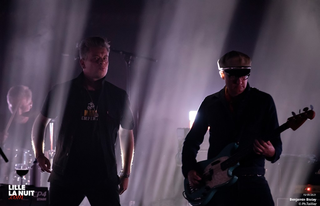 Benjamin Biolay + Carla De Coignac au Théâtre Sébastopol en live - photo n°4