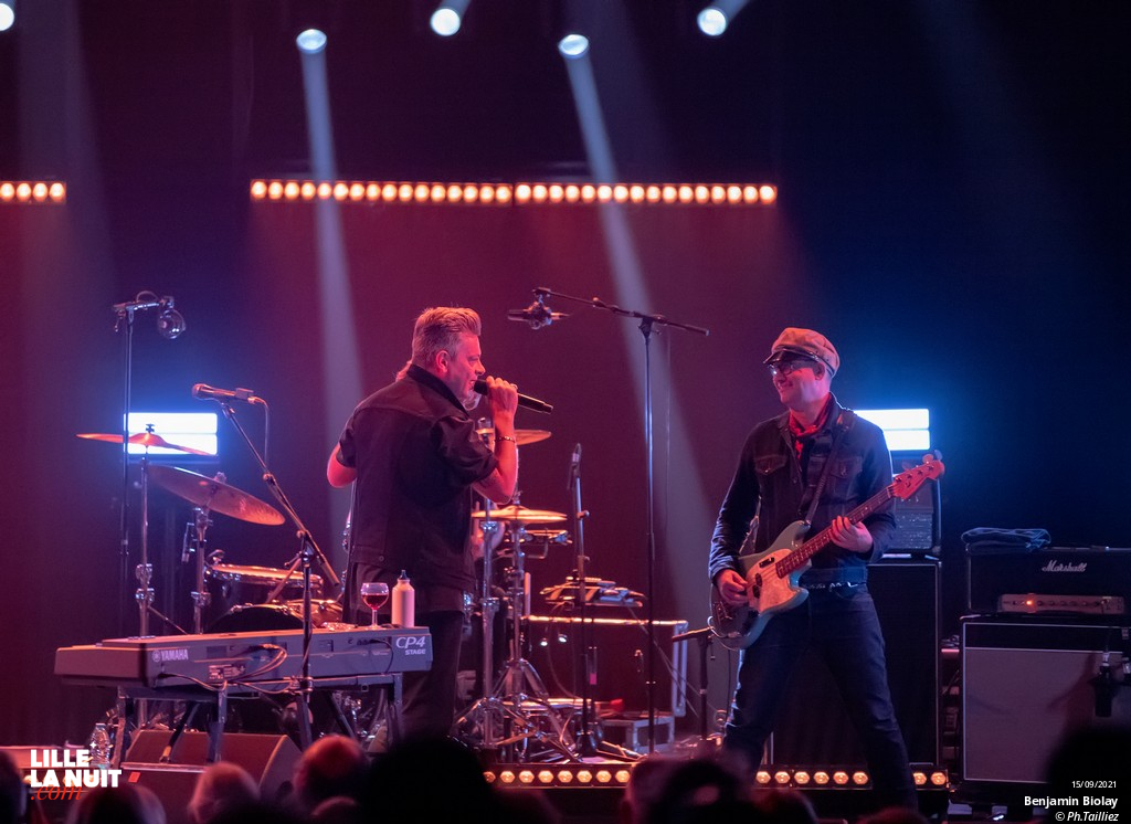 Benjamin Biolay + Carla De Coignac au Théâtre Sébastopol en live - photo n°13