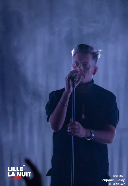 Benjamin Biolay + Carla De Coignac au Théâtre Sébastopol en live - photo n°2