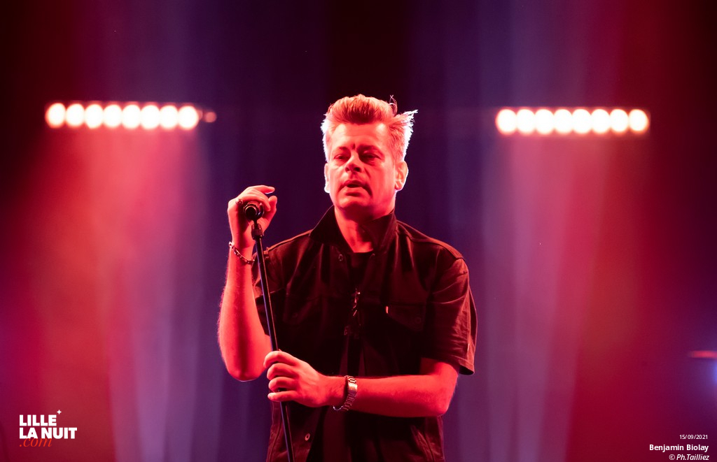 Benjamin Biolay + Carla De Coignac au Théâtre Sébastopol en live - photo n°3