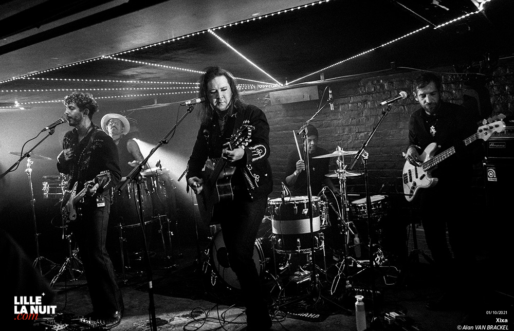 Xixa + Archipelago à la Cave aux Poètes de Roubaix en live - photo n°11