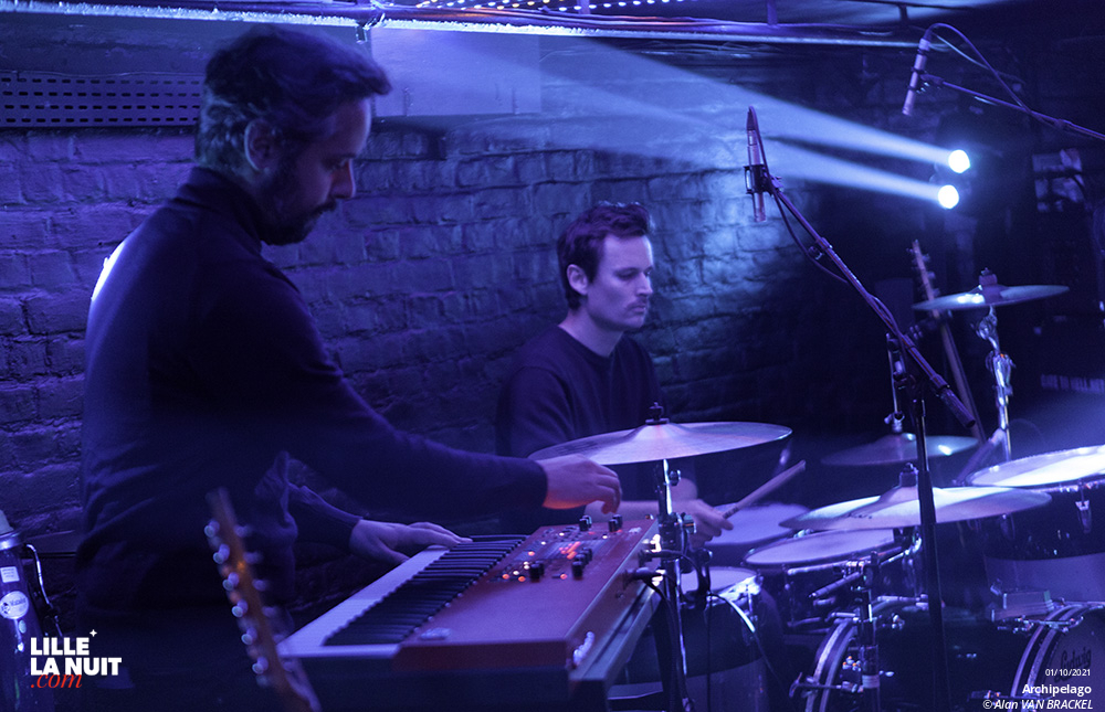 Xixa + Archipelago à la Cave aux Poètes de Roubaix en live - photo n°3