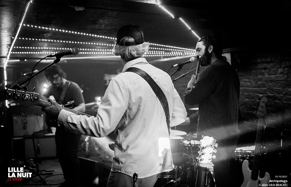 Xixa + Archipelago à la Cave aux Poètes de Roubaix en live - photo n°8