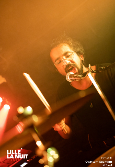 La Récré + Quantum Quantum + Sir Keith à La Cave Aux Poètes en live - photo n°4