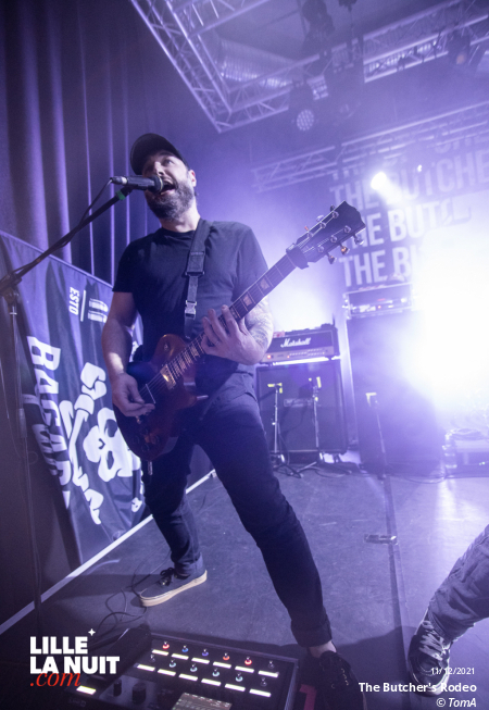 Noise Emission Control + Head Charger + The Butcher’s Rodeo au Black Lab en live - photo n°5