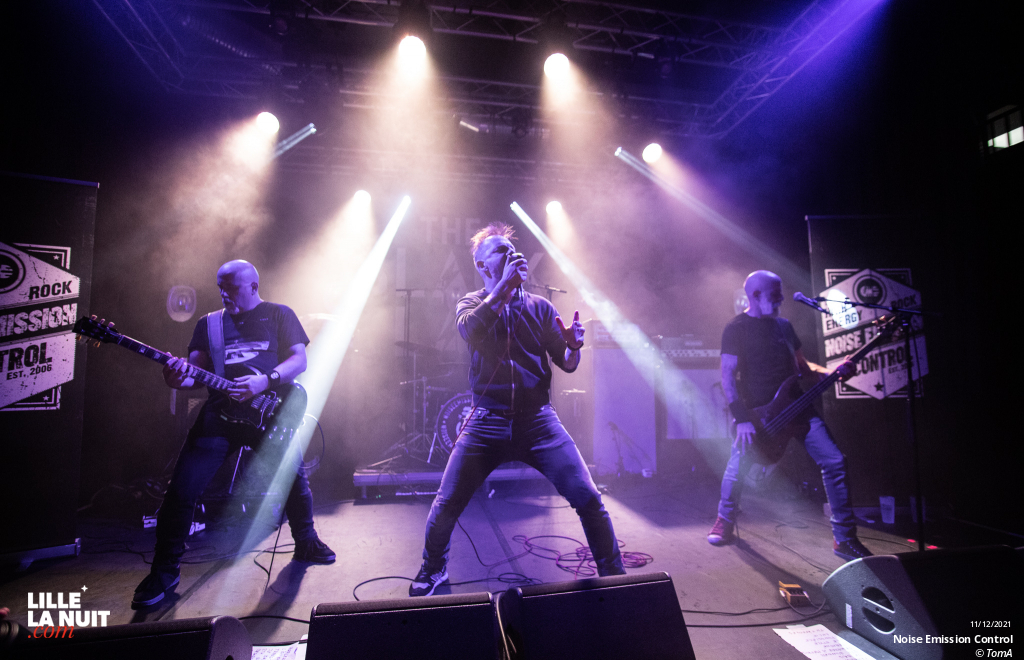 Noise Emission Control + Head Charger + The Butcher’s Rodeo au Black Lab en live - photo n°9