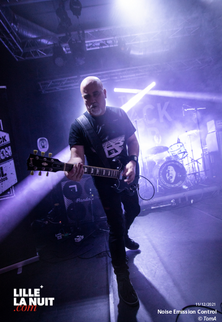 Noise Emission Control + Head Charger + The Butcher’s Rodeo au Black Lab en live - photo n°11