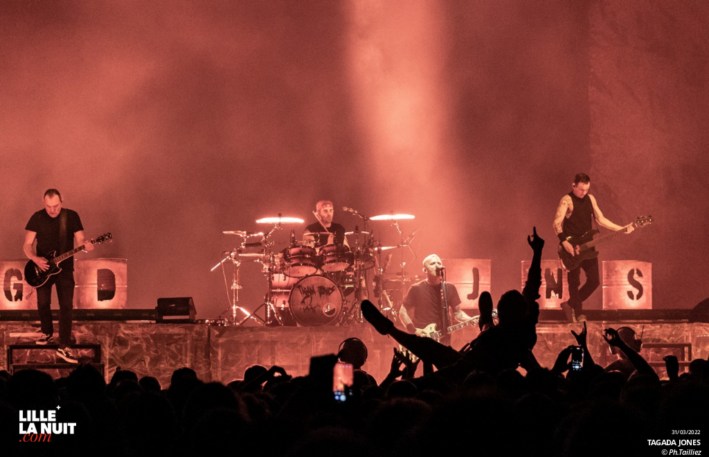 Le Gros 4 – Ultra Vomit + Mass Hystéria + Tagada Jones + No One Is Innocent au Zénith de Lille en live - photo n°4