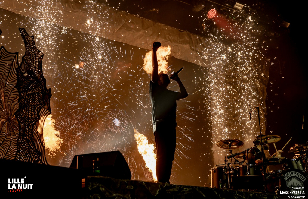 Le Gros 4 – Ultra Vomit + Mass Hystéria + Tagada Jones + No One Is Innocent au Zénith de Lille en live - photo n°14