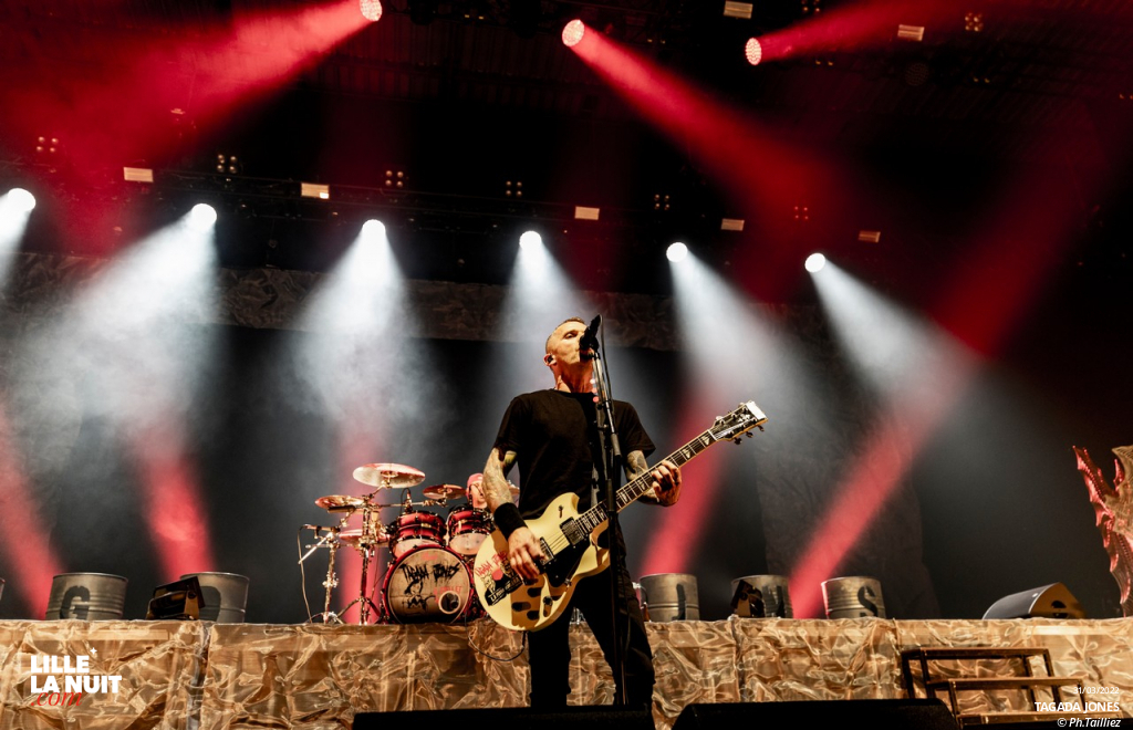 Le Gros 4 – Ultra Vomit + Mass Hystéria + Tagada Jones + No One Is Innocent au Zénith de Lille en live - photo n°1