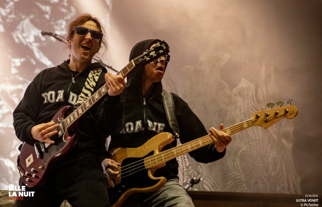 Le Gros 4 – Ultra Vomit + Mass Hystéria + Tagada Jones + No One Is Innocent au Zénith de Lille en live - photo n°4