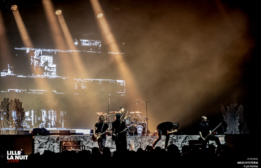 Le Gros 4 – Ultra Vomit + Mass Hystéria + Tagada Jones + No One Is Innocent au Zénith de Lille en live - photo n°15