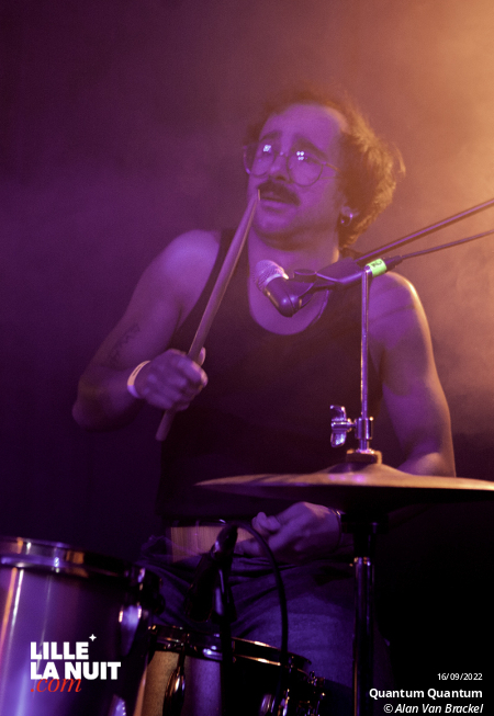 Strawberry Fest – Jour 1 : Tess Parks + The Spyrals + The Kandalini Genie + Quantum Quantum à la Maison Folie Moulins en live - photo n°3