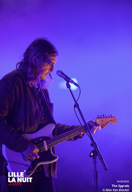 Strawberry Fest – Jour 1 : Tess Parks + The Spyrals + The Kandalini Genie + Quantum Quantum à la Maison Folie Moulins en live - photo n°1