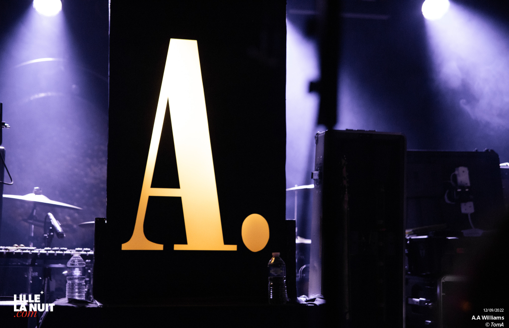 Mono + A.A. Williams à L’Aéronef en live - photo n°1