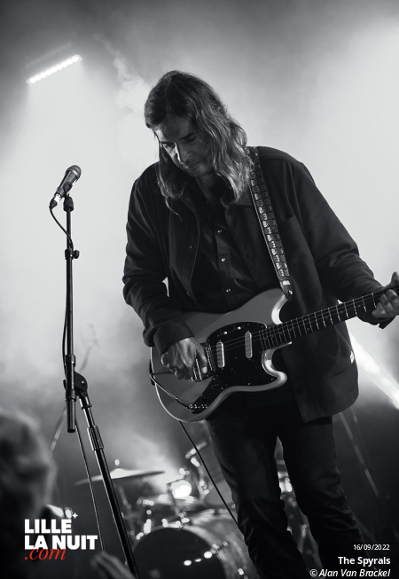 Strawberry Fest – Jour 1 : Tess Parks + The Spyrals + The Kandalini Genie + Quantum Quantum à la Maison Folie Moulins en live - photo n°7