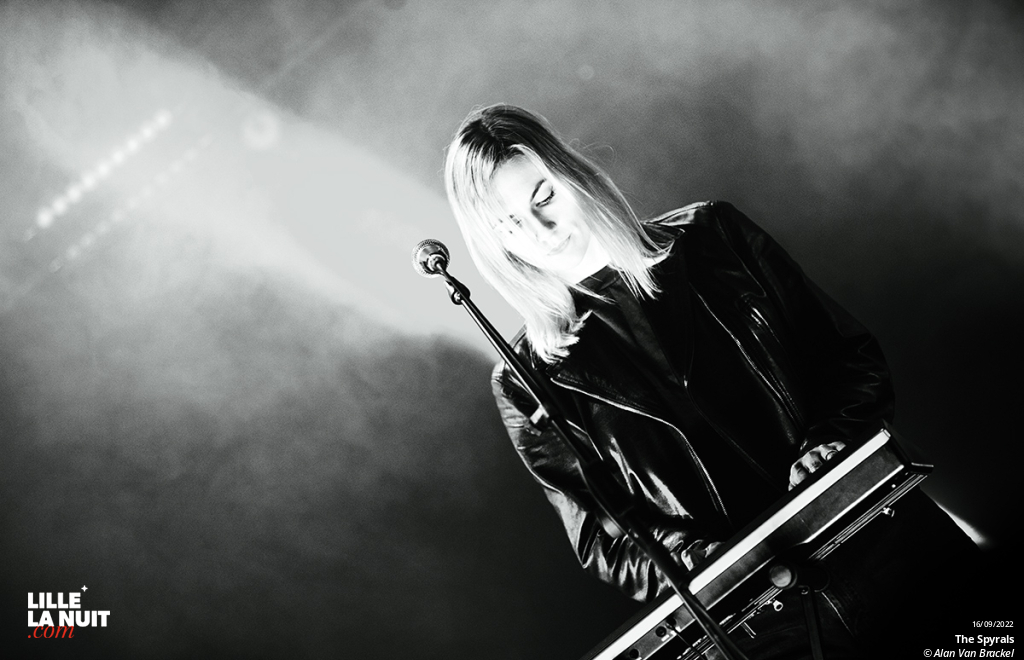 Strawberry Fest – Jour 1 : Tess Parks + The Spyrals + The Kandalini Genie + Quantum Quantum à la Maison Folie Moulins en live - photo n°6