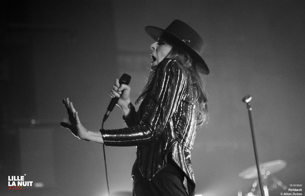 Fishbach + UTO au Grand Mix en live - photo n°5